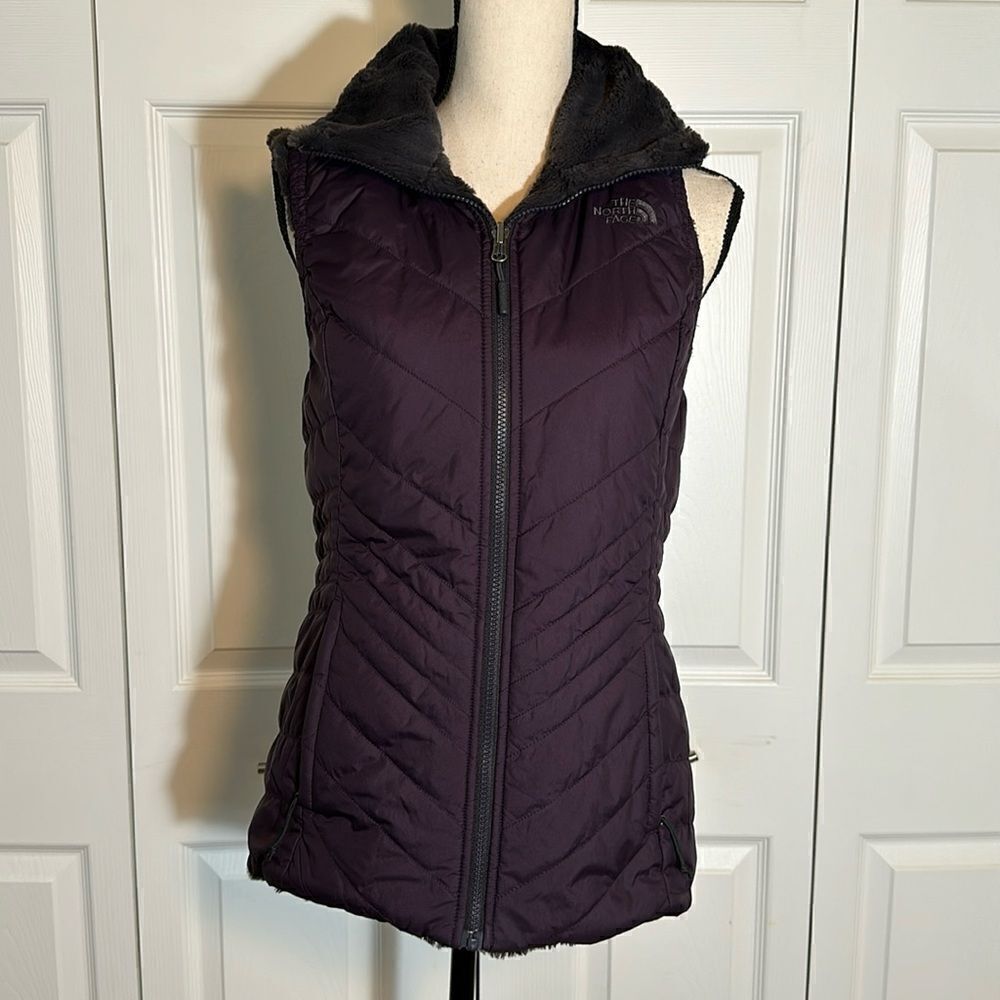 The North Face women’s gray fleece purple reversible vest size S/P